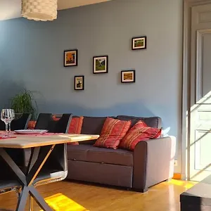 Appartement Bluemoon-appartement En Plein Centre De D'annecy-place De Parking Privée, Annecy